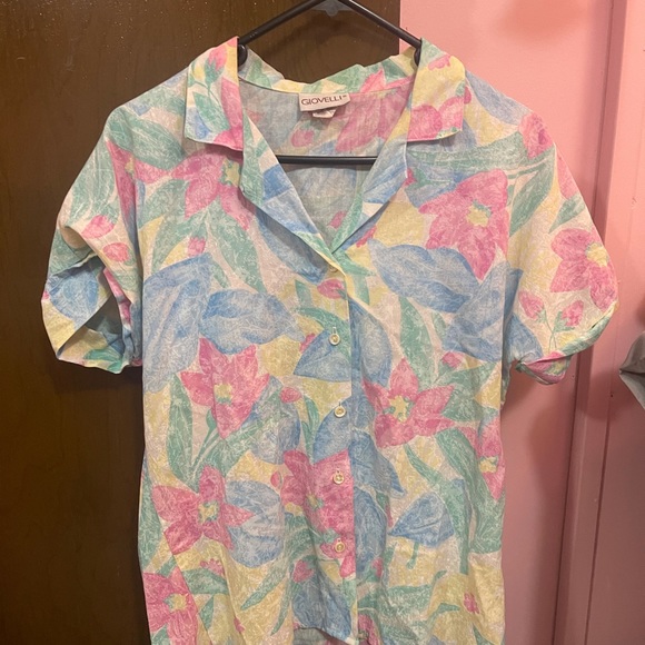 giovelli Tops - Floral shirt 🌕